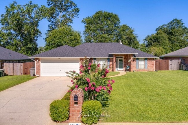 Building Photo - 2511 Southern Oaks Dr