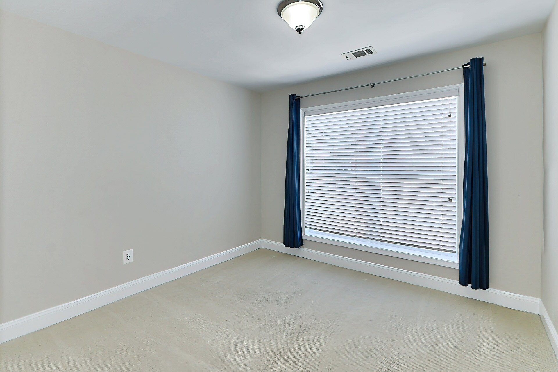3rd Floor Bedroom - Two - 2022 N Culpeper St