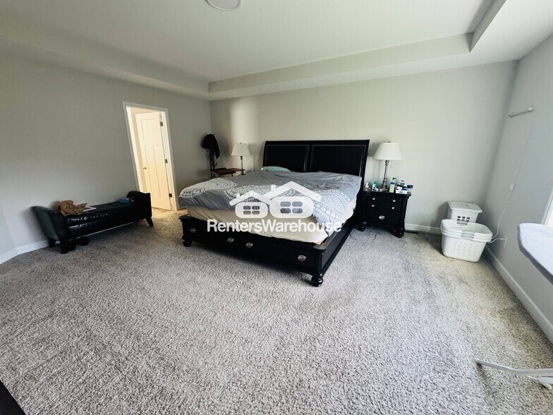 Building Photo - 17955 Headwaters Dr