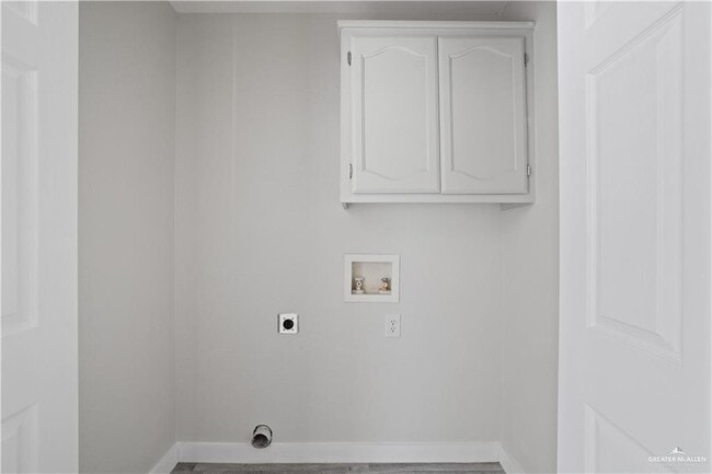 Building Photo - 9 W Faith Hill St