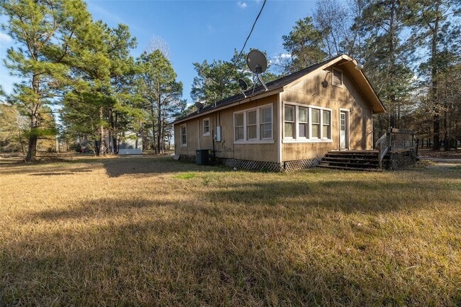 Building Photo - 2407 County Rd 2235