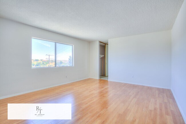 Building Photo - Spacious 2-Bedroom, 2-Bathroom Unit in Prime Monterey Park