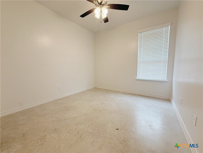 Building Photo - 215 A Riptide Dr