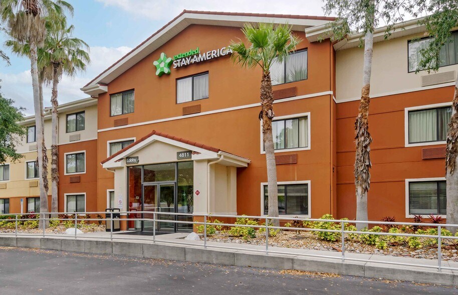 Building Photo - Furnished Studio-Tampa - Airport - Memorial Hwy