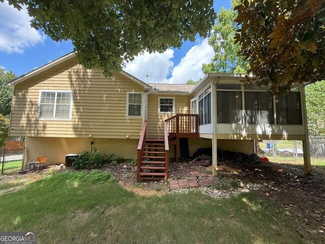 Building Photo - 1358 Stoneleigh Way