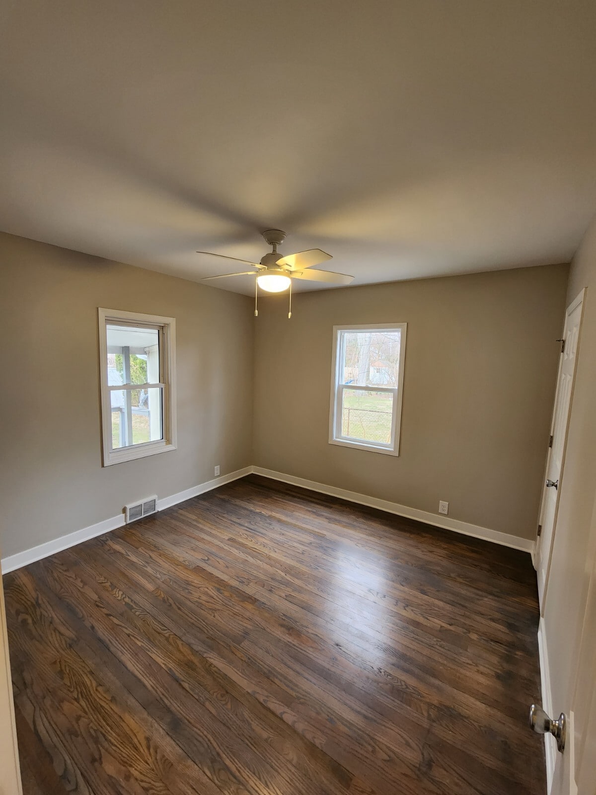 Building Photo - 410 McKinley St