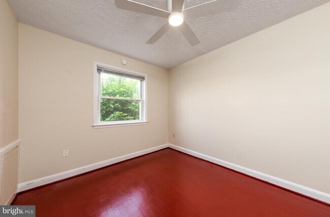 Building Photo - 548 Foxhall Pl SE
