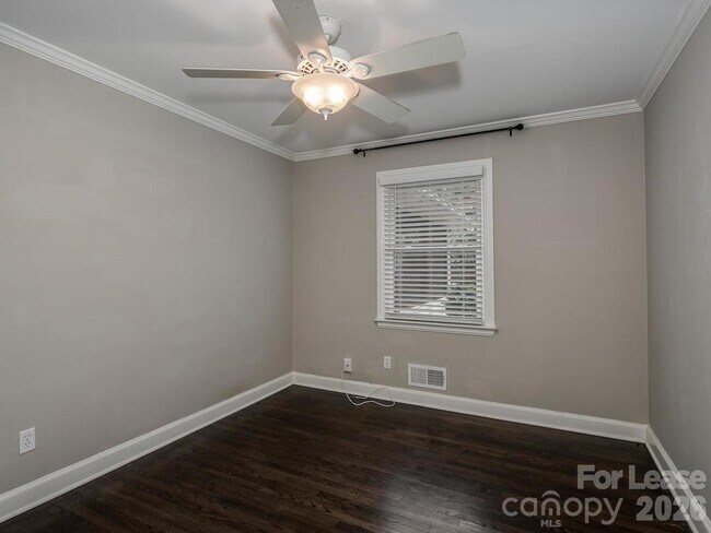 Building Photo - 1201 Seneca Pl