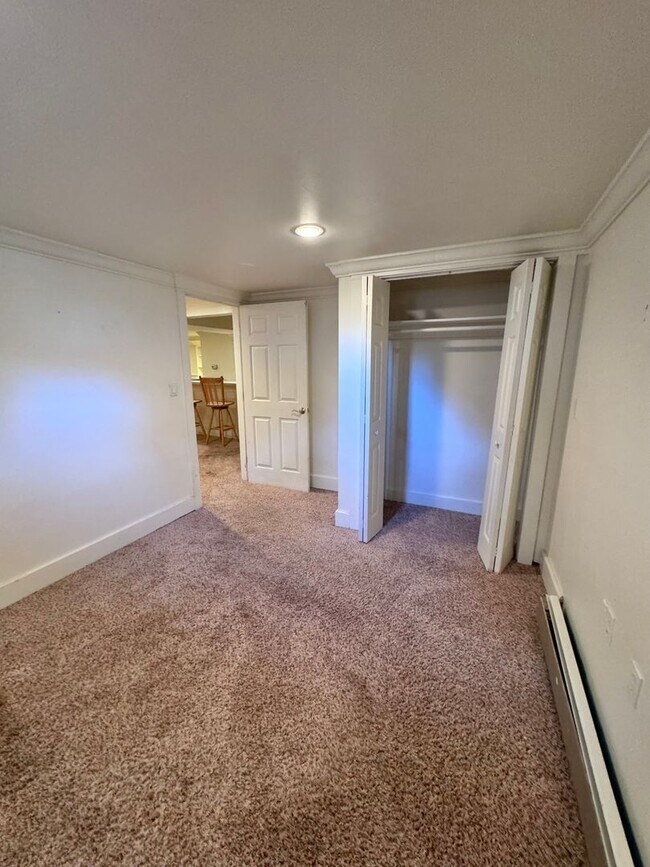 Building Photo - Beautiful Home in Portsmouth!| Showings No...