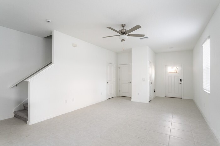 Building Photo - 38142 Fallstone Way