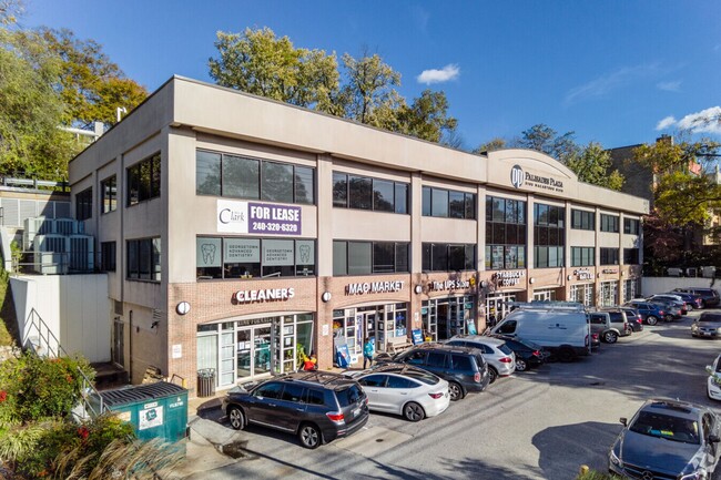 Building Photo - Berkley Stunner