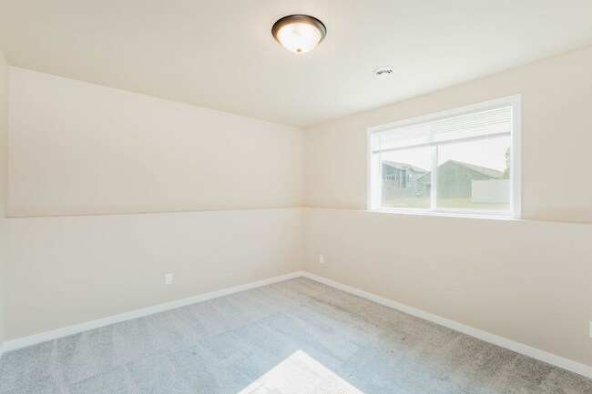 Building Photo - 3603 33rd St S