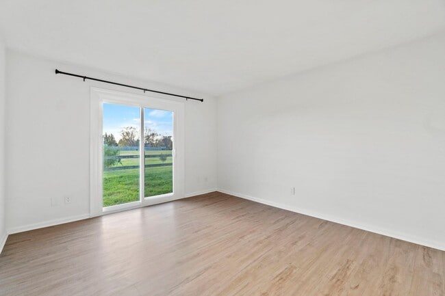 Building Photo - Ocean Lakes