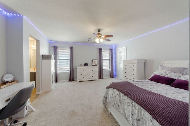 Building Photo - Stunning Home with Pool Now Available in t...