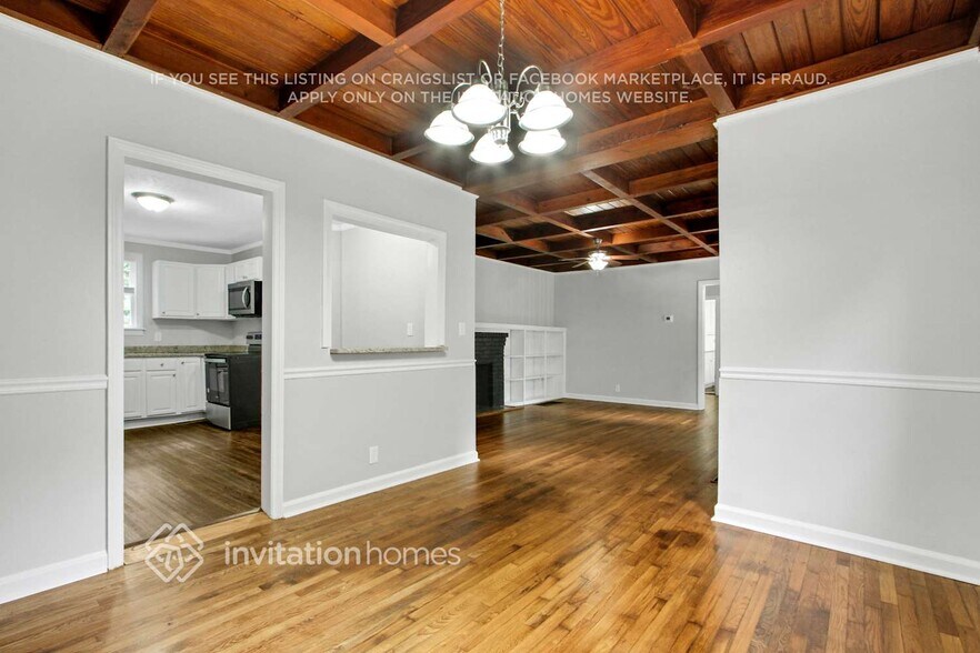 Building Photo - 4364 Cary Dr SW