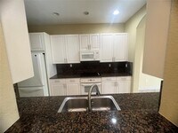 Building Photo - 6920 Julia Gardens Dr