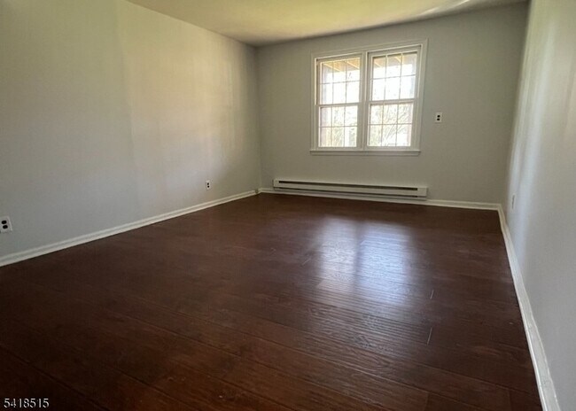 Building Photo - 64 Goldfinch Ct