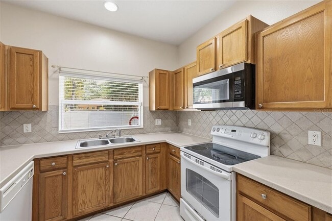 Building Photo - 4423 Amberly Oaks Ct