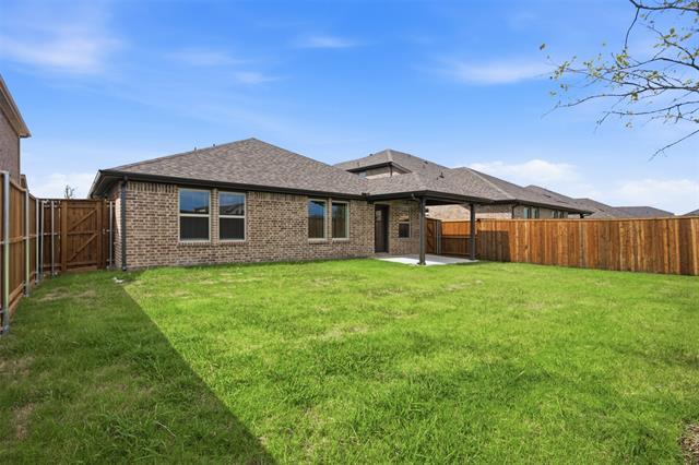 Building Photo - 825 Birdie Dr