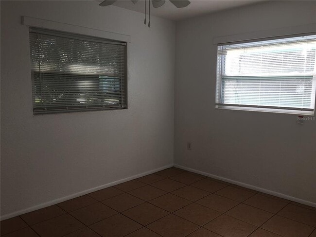 Building Photo - 815 Margo St