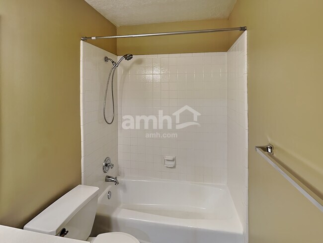 Building Photo - 948 W 1400 N