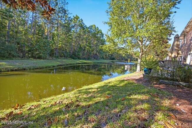 Building Photo - 446 Scrub Jay Dr