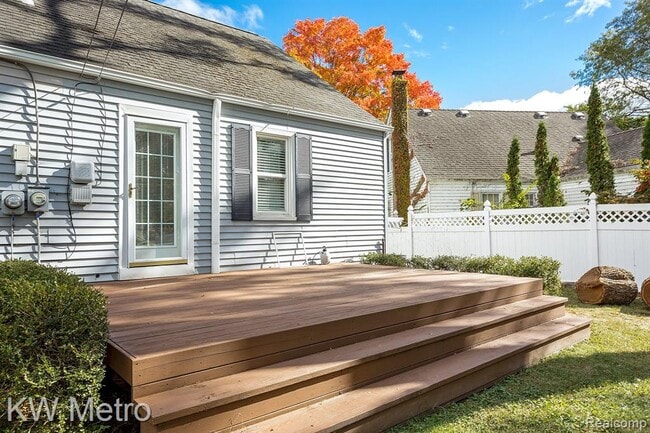 Building Photo - 1907 N Connecticut Ave