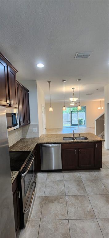 Building Photo - 6425 Baytown Dr