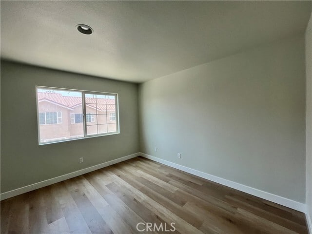 Building Photo - 1004 S Riverside Ave