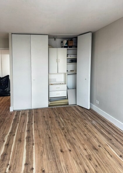 Bedroom - 1636 N Wells St