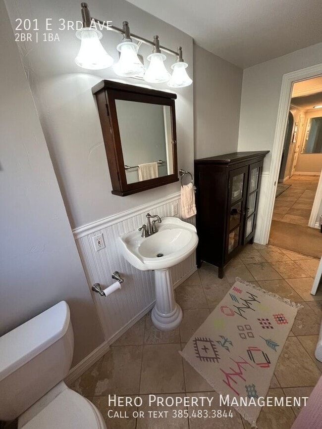 Building Photo - 201 E 3rd Ave