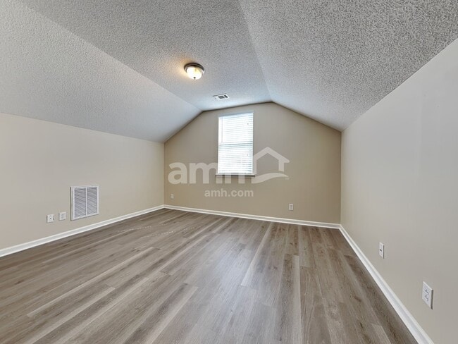 Building Photo - 244 Tigers Paw Dr