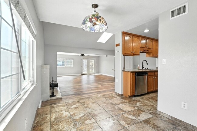Building Photo - 4439 Powderhorn Dr