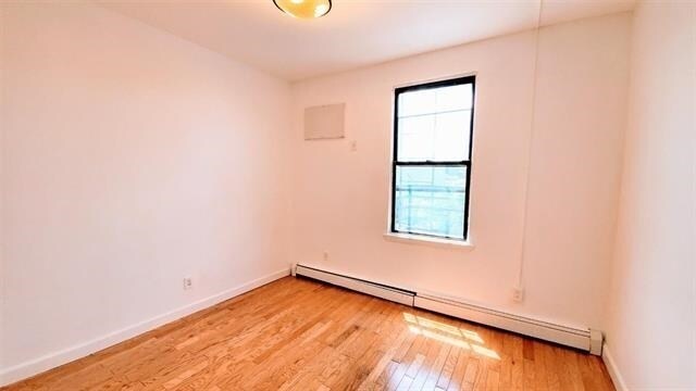 Building Photo - 259 Griffith St