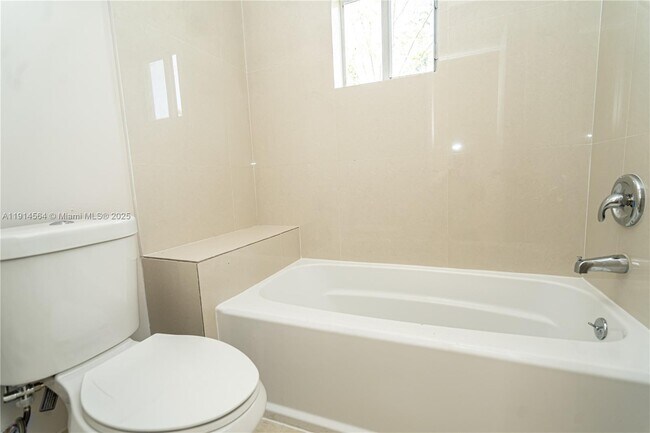 Building Photo - 1592 Salerno Cir