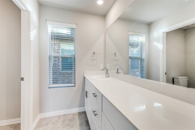 Building Photo - 4106 Ranchero Dr