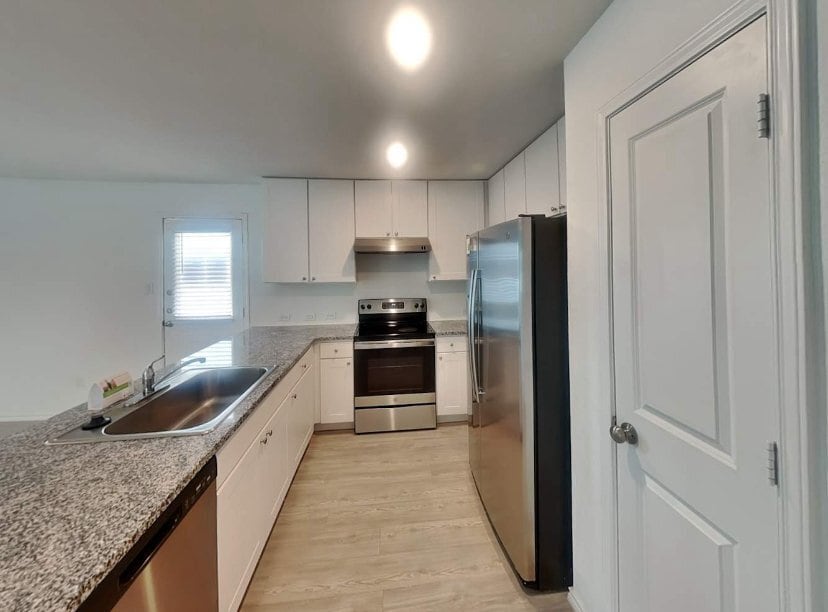 Building Photo - 113 Parish Ln