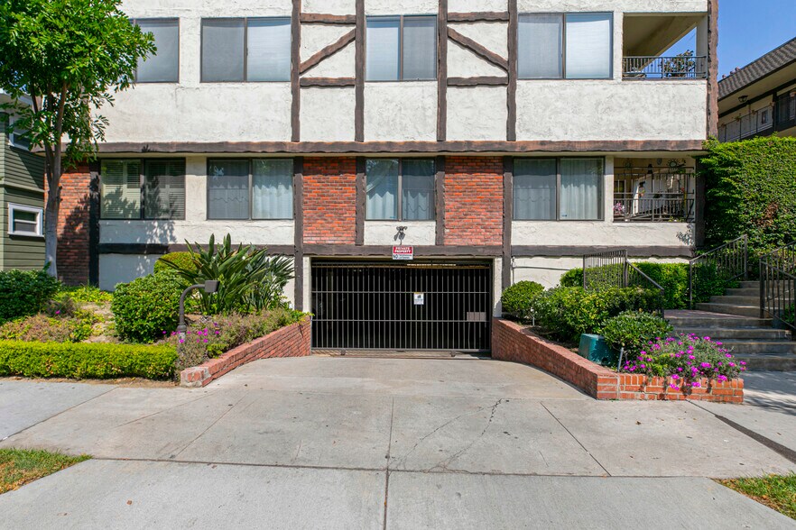 Building Photo - 234 N Kenwood St