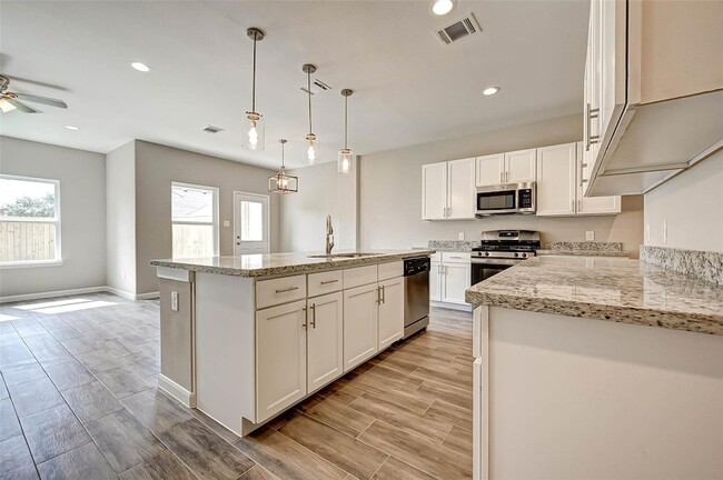 Building Photo - 17135 Wilthorne Colony Ct