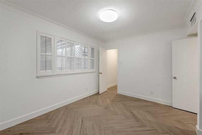 Building Photo - 4040 San Felipe St