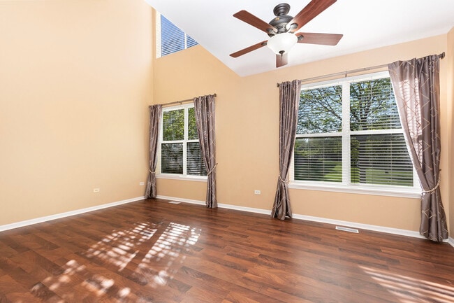 Building Photo - 2329 Moonlight Ct