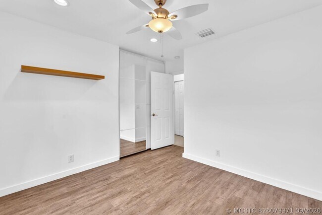 Building Photo - 3307 SW 49th St