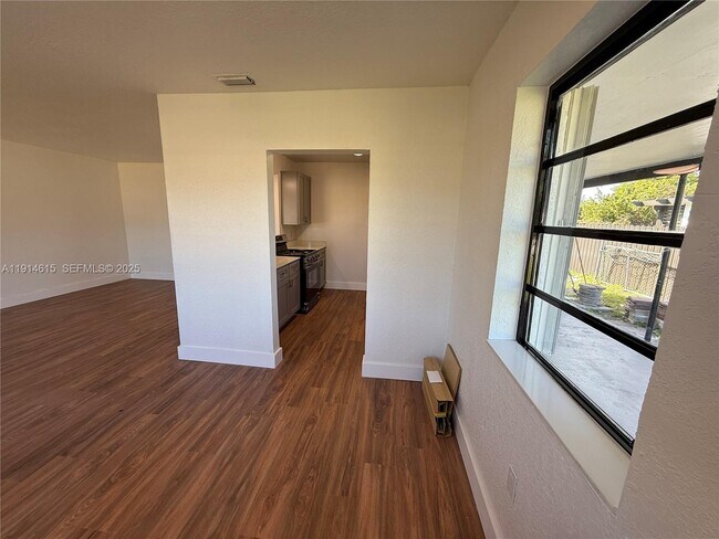 Building Photo - 1430 NW 176th Terrace