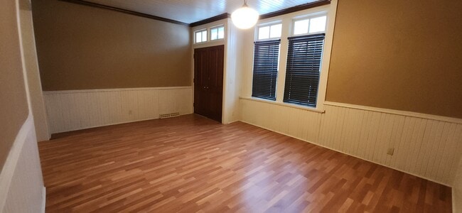 Building Photo - 1734 N Pulaski St