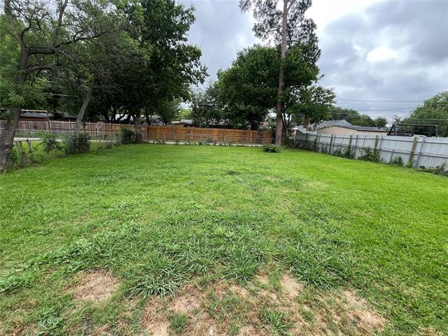 Building Photo - 2930 Gardenia Dr