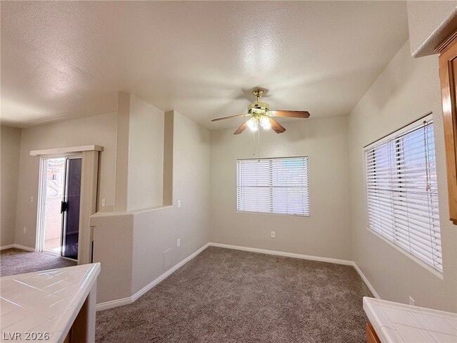 Building Photo - 2113 Echo Bay St