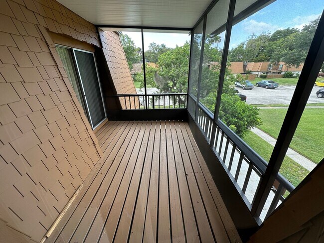 Building Photo - $1600-$2000 P.M