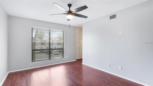 Building Photo - 4001 S Beneva Rd