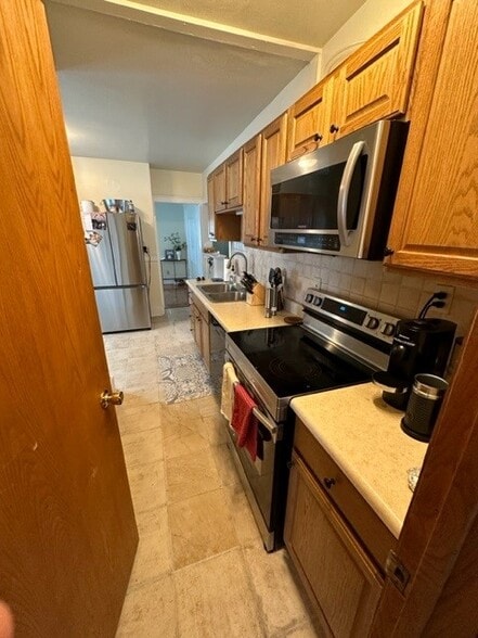 Looking in Kit from Office - 2062 Ludington Ave