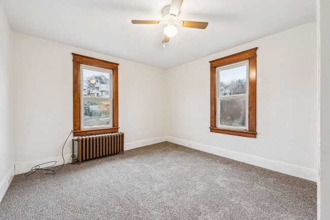 Building Photo - Unbeatable 3 bedroom home in Greensburg available April 1!